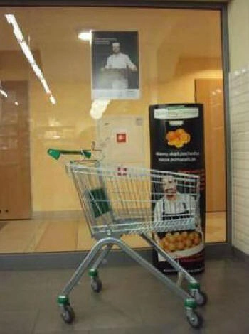 metalinis parduotuvės vežimėlis su ratukais