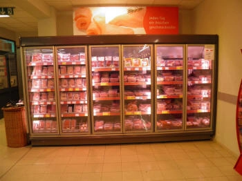 šaldymo vitrina su automatiniu atšildymu