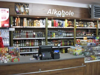 kasos vitrina su elektronine atsiskaitymo sistema
